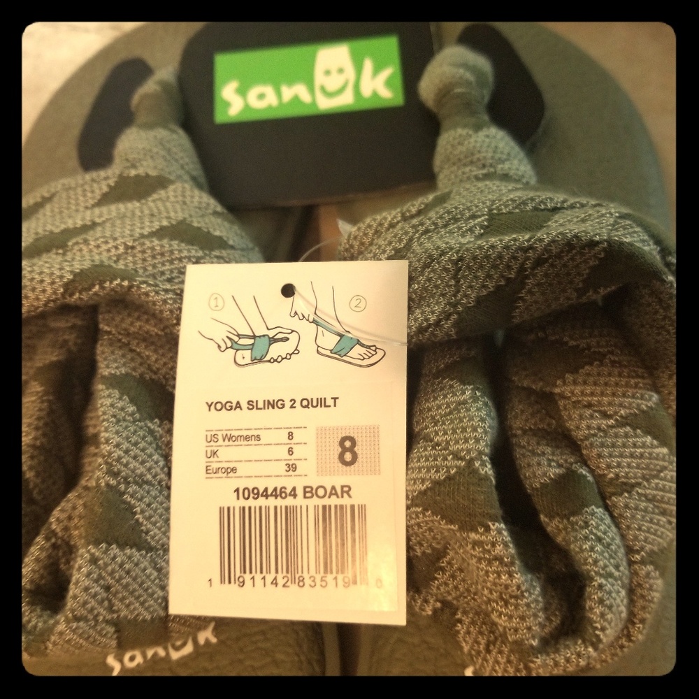 Sanuk thong sling sandals sz8